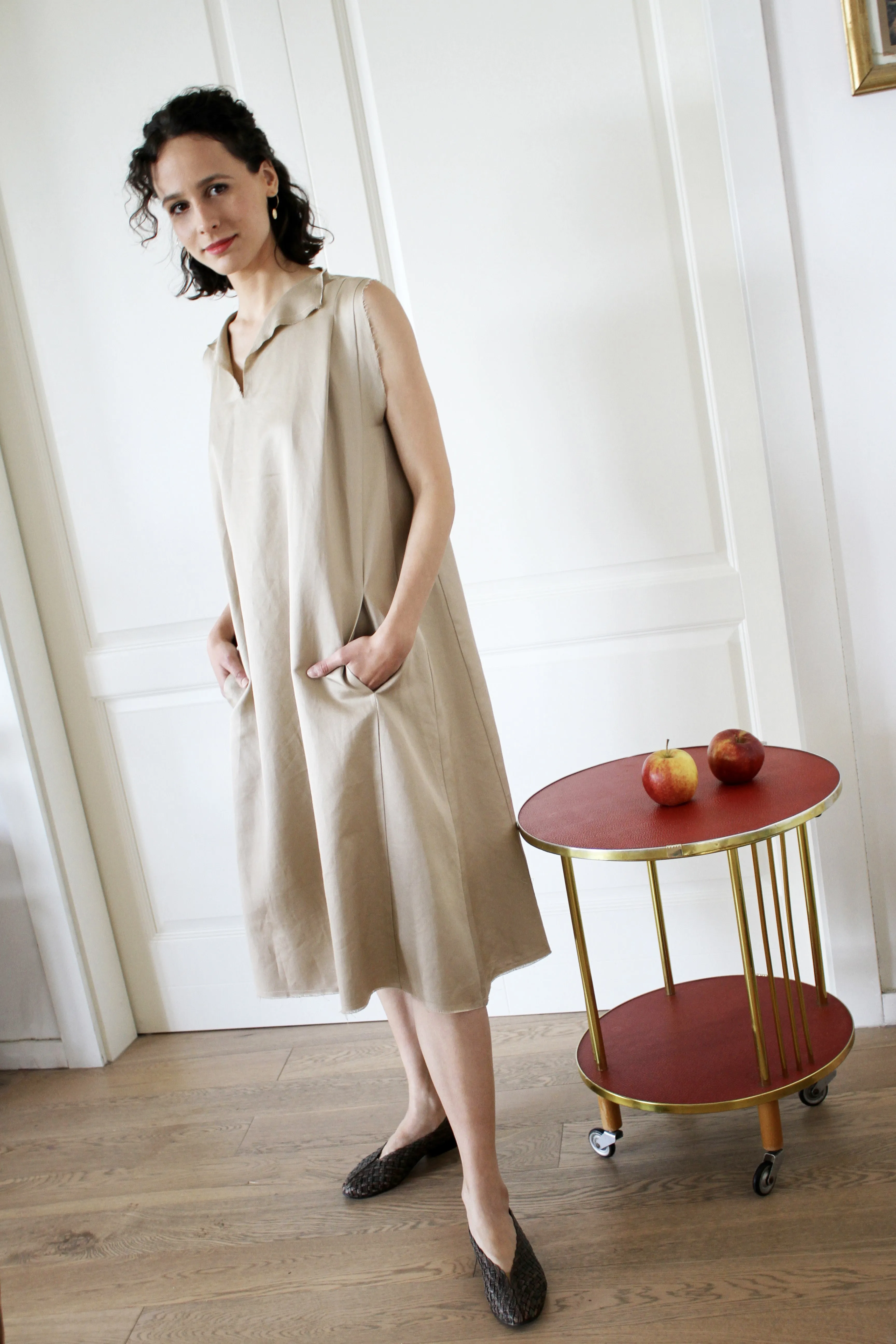 Bell dress / beige