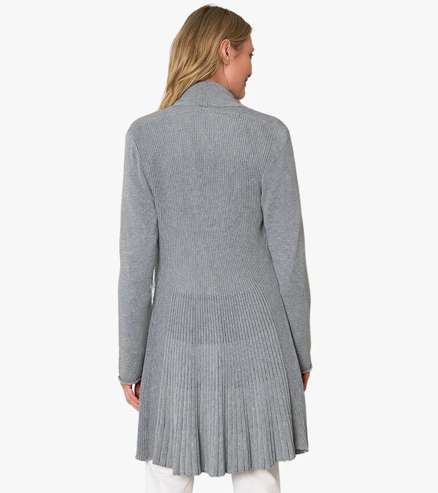 Certainly! To optimize the title of an e-commerce product for a Go To Cardigan, lets incorporate descriptive and appealing modifiers that highlight key features. Heres an enhanced version:

Cozy Womens Go-To Knit Cardigan Sweater - Versatile, Lightweight, Perfect for Layering

This title includes modifiers that emphasize comfort, style, and functionality.