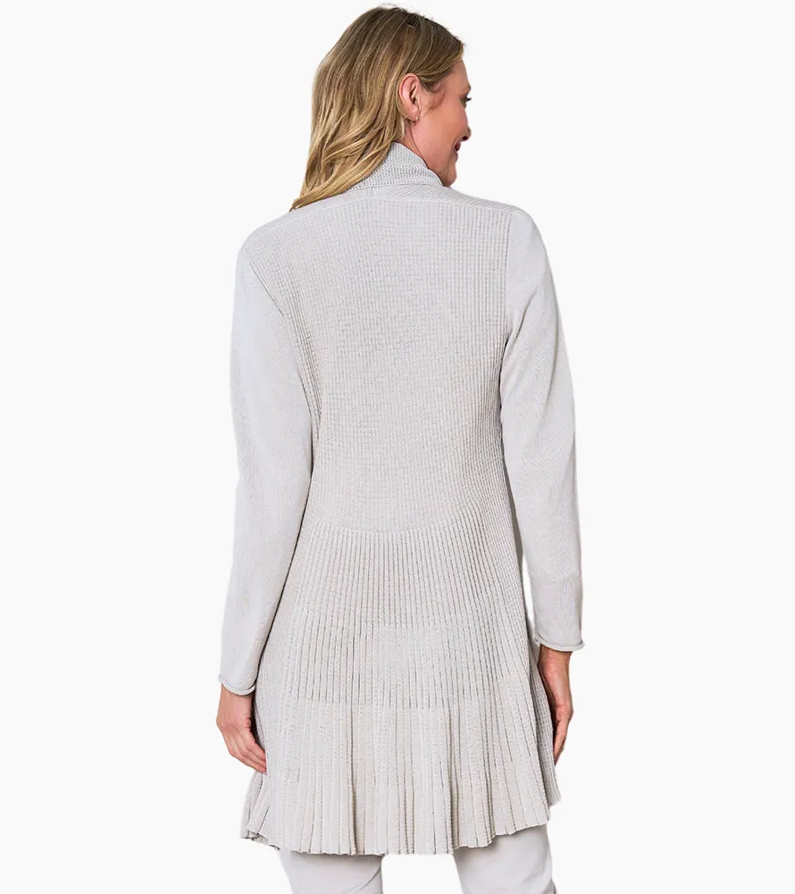 Certainly! To optimize the title of an e-commerce product for a Go To Cardigan, lets incorporate descriptive and appealing modifiers that highlight key features. Heres an enhanced version:

Cozy Womens Go-To Knit Cardigan Sweater - Versatile, Lightweight, Perfect for Layering

This title includes modifiers that emphasize comfort, style, and functionality.