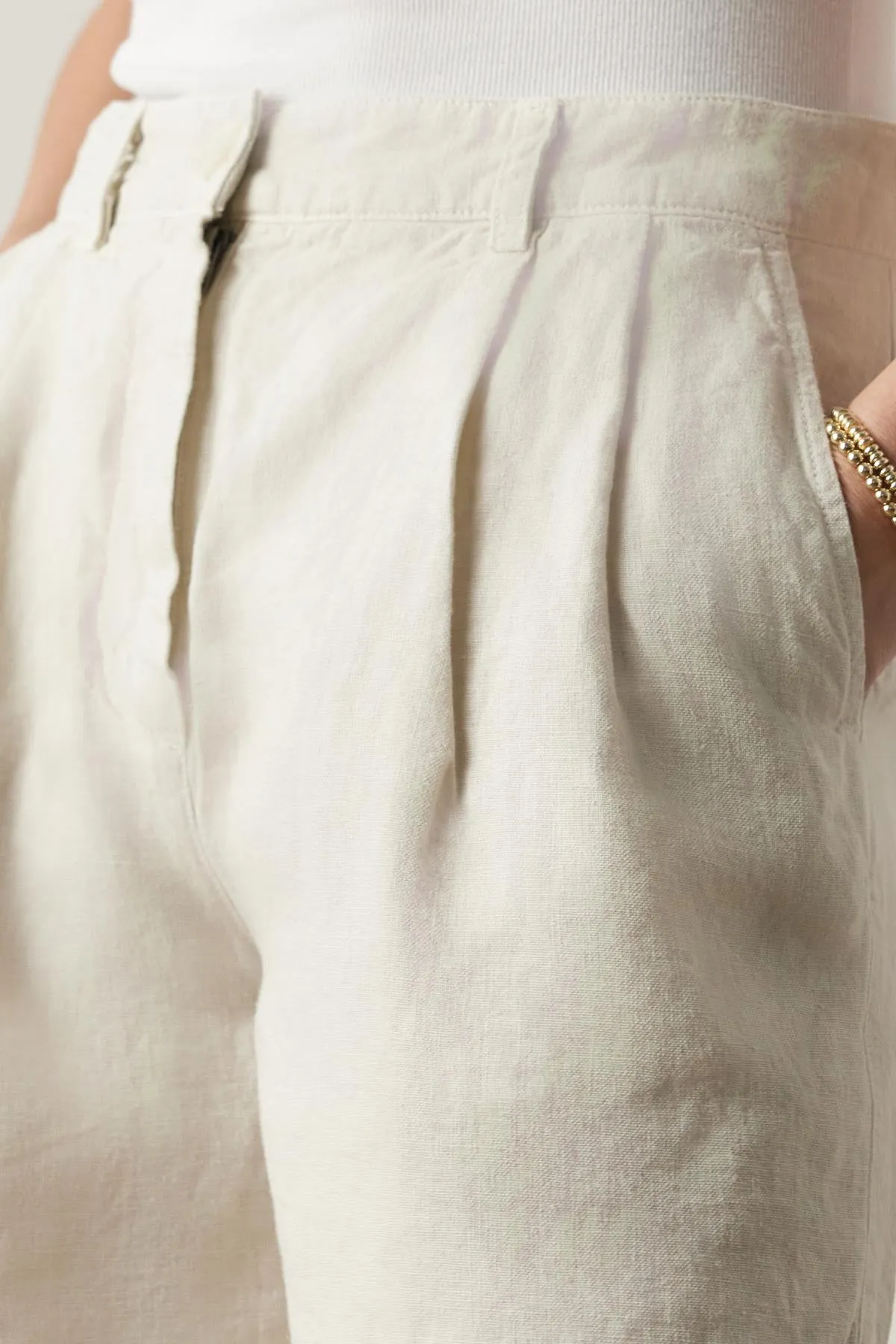 LARCHMONT HEAVY LINEN SHORT