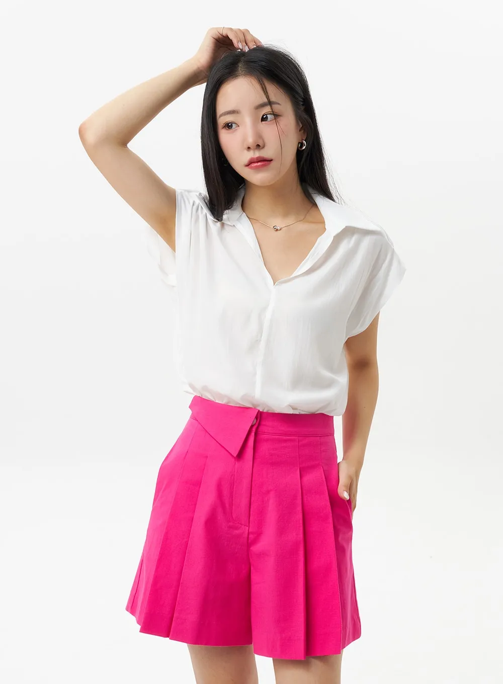 Pleated Shorts OU323