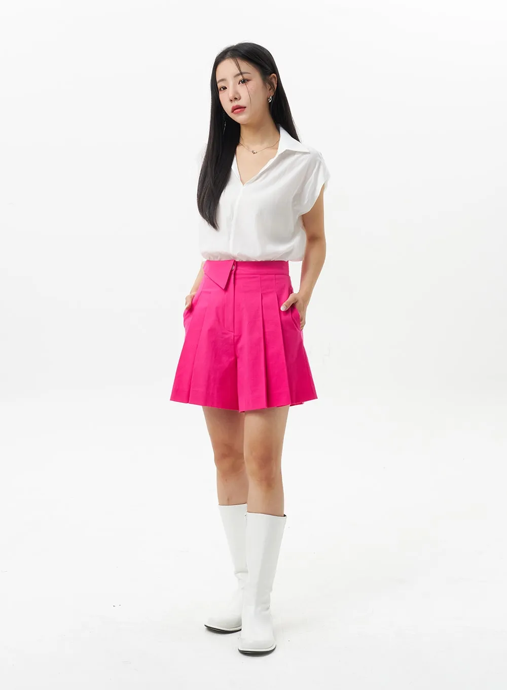 Pleated Shorts OU323