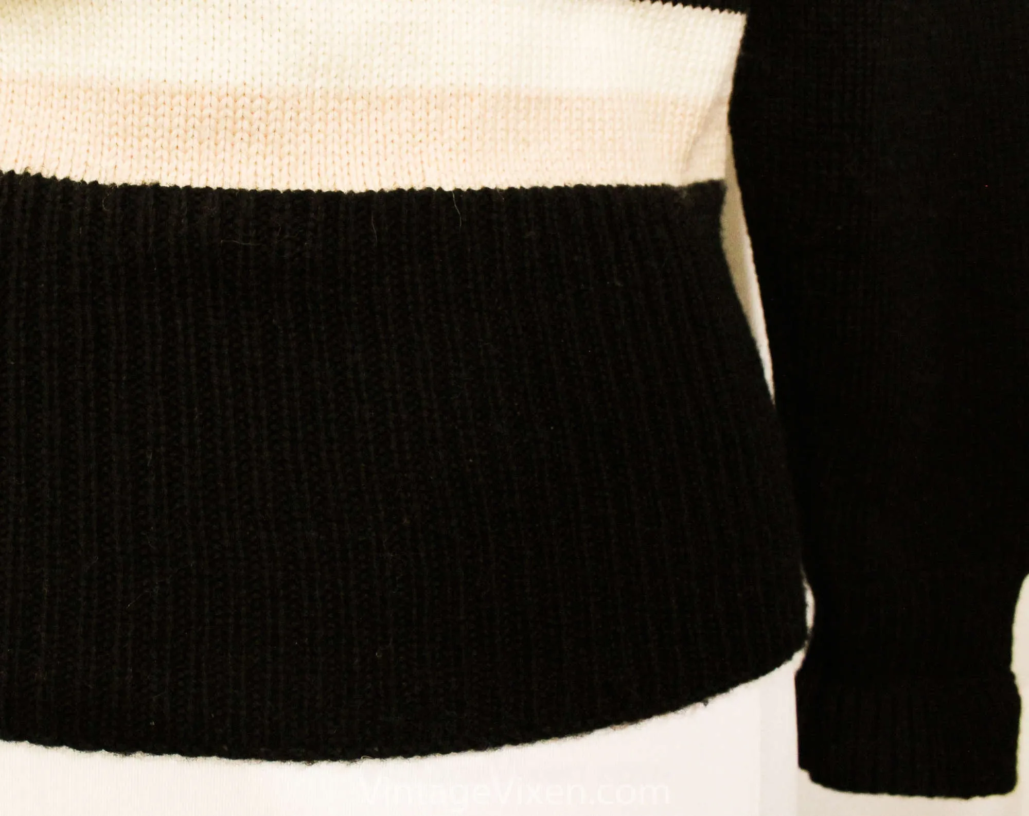 Size 8 Wool Sweater - 1940s Inspired Black & Beige Pullover - Medium Long Sleeve Knit Top - Fall Autumn 80s Does 40s Retro Sweater - Bust 39