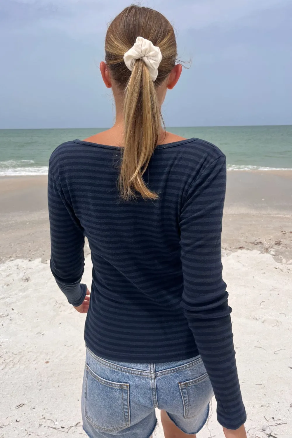 Sure! Here’s an optimized title for the product:

Zelly Womens Striped Comfort Fit Top - Stylish Casual Wear for Everyday

Feel free to adjust any specific details as needed!